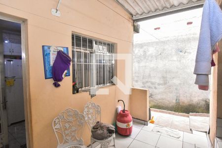 Quintal de casa para alugar com 2 quartos, 150m² em Jardim Itapema, São Paulo