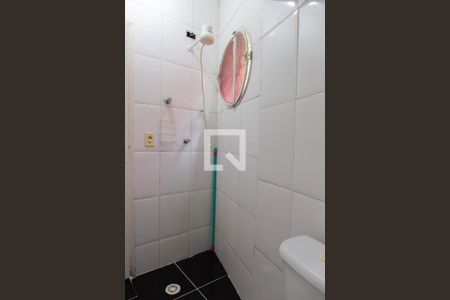 Studio para alugar com 30m², 1 quarto e sem vaga Studio para alugar com 30m², 1 quarto e sem vagaBanheiro