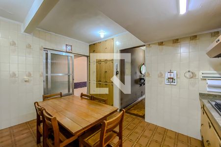 Apartamento à venda com 117m², 3 quartos e sem vagaCozinha