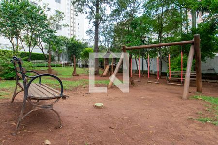 Apartamento para alugar com 49m², 2 quartos e 1 vaga Apartamento para alugar com 49m², 2 quartos e 1 vagaÁrea comum - Playground