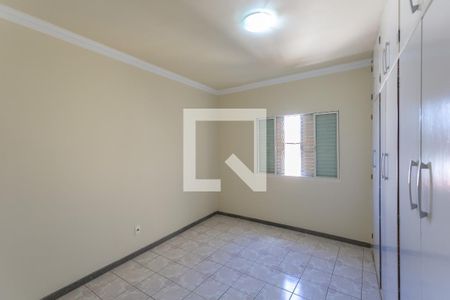 Quarto 1 de casa para alugar com 2 quartos, 64m² em São Marcos, Belo Horizonte