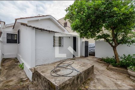 Casa à venda com 130m², 3 quartos e 4 vagasQuintal