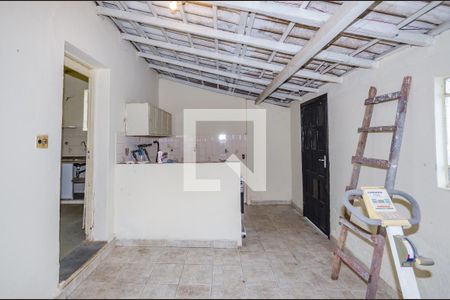 Casa à venda com 130m², 3 quartos e 4 vagasÁrea de Serviço