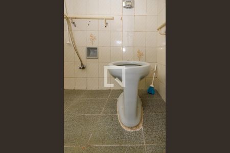 Casa à venda com 130m², 3 quartos e 4 vagasBanheiro Social