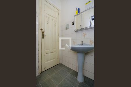 Casa à venda com 130m², 3 quartos e 4 vagasBanheiro Social