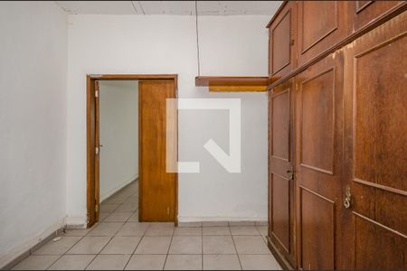 Casa à venda com 130m², 3 quartos e 4 vagasBarracão 1