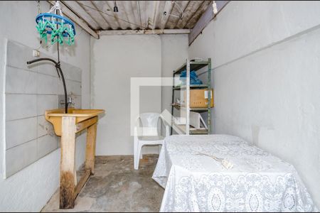Casa à venda com 130m², 3 quartos e 4 vagasBarracão 1