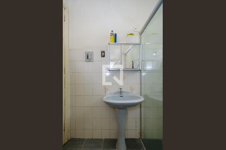 Casa à venda com 130m², 3 quartos e 4 vagasBanheiro Social