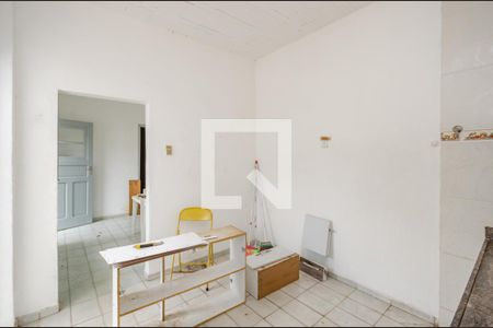 Casa à venda com 130m², 3 quartos e 4 vagasBarracão 1