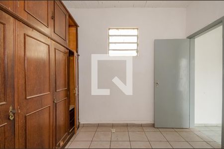 Casa à venda com 130m², 3 quartos e 4 vagasBarracão 1
