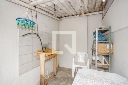 Casa à venda com 130m², 3 quartos e 4 vagasBarracão 1