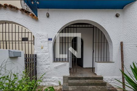 Casa à venda com 130m², 3 quartos e 4 vagasEntrada