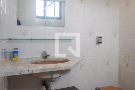 Banheiro da Suíte 2 de apartamento para alugar com 3 quartos, 120m² em Balneário Cidade Atlântica, Guarujá