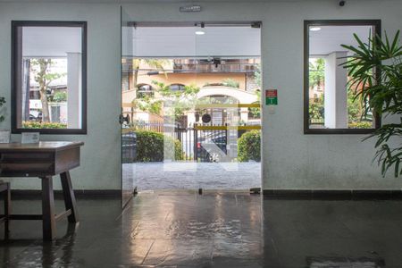 Fachada do bloco de apartamento para alugar com 3 quartos, 120m² em Balneário Cidade Atlântica, Guarujá