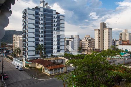 Vista da Sacada de apartamento para alugar com 3 quartos, 120m² em Balneário Cidade Atlântica, Guarujá