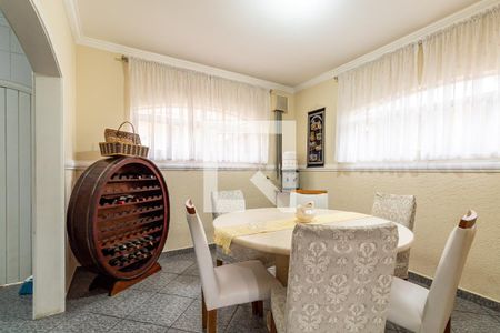 Casa à venda com 486m², 4 quartos e 6 vagas Casa à venda com 486m², 4 quartos e 6 vagasCopa