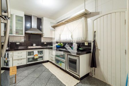 Casa à venda com 486m², 4 quartos e 6 vagas Casa à venda com 486m², 4 quartos e 6 vagasCozinha