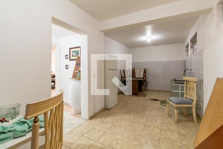 Casa à venda com 486m², 4 quartos e 6 vagas Casa à venda com 486m², 4 quartos e 6 vagasQuarto da Garagem