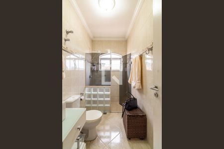 Casa à venda com 486m², 4 quartos e 6 vagas Casa à venda com 486m², 4 quartos e 6 vagasBanheiro