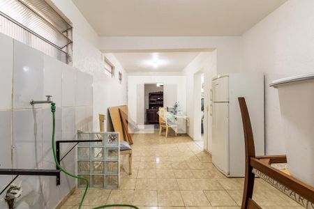 Casa à venda com 486m², 4 quartos e 6 vagas Casa à venda com 486m², 4 quartos e 6 vagasQuarto da Garagem