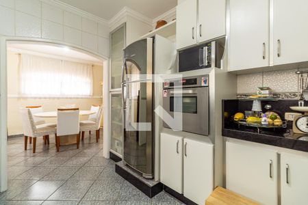 Casa à venda com 486m², 4 quartos e 6 vagas Casa à venda com 486m², 4 quartos e 6 vagasCozinha