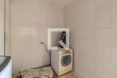 Casa à venda com 486m², 4 quartos e 6 vagas Casa à venda com 486m², 4 quartos e 6 vagasÁrea de Serviço