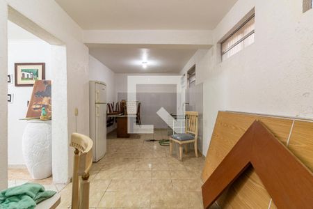 Casa à venda com 486m², 4 quartos e 6 vagas Casa à venda com 486m², 4 quartos e 6 vagasQuarto da Garagem