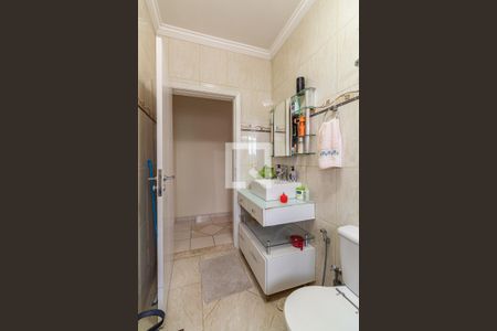 Casa à venda com 486m², 4 quartos e 6 vagas Casa à venda com 486m², 4 quartos e 6 vagasBanheiro