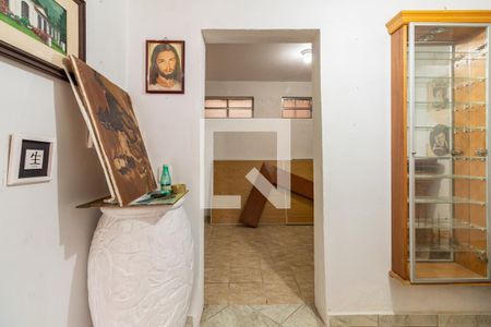 Casa à venda com 486m², 4 quartos e 6 vagas Casa à venda com 486m², 4 quartos e 6 vagasQuarto da Garagem