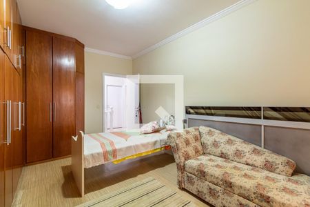 Casa à venda com 486m², 4 quartos e 6 vagas Casa à venda com 486m², 4 quartos e 6 vagasQuarto 2