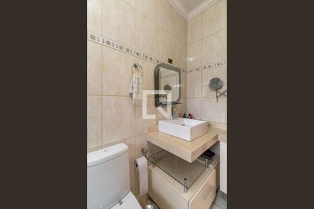 Casa à venda com 486m², 4 quartos e 6 vagas Casa à venda com 486m², 4 quartos e 6 vagasBanheiro da Suíte 2