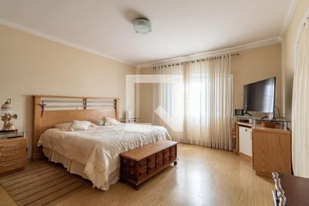 Casa à venda com 486m², 4 quartos e 6 vagas Casa à venda com 486m², 4 quartos e 6 vagasSuíte 1