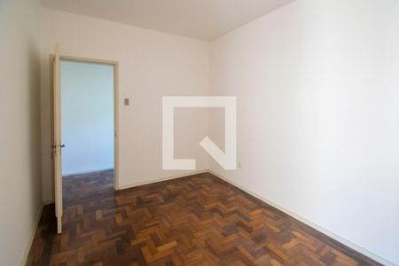 Quarto 1 de apartamento para alugar com 2 quartos, 97m² em Azenha, Porto Alegre