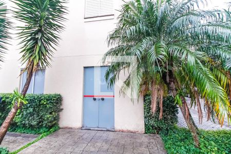 Apartamento para alugar com 50m², 2 quartos e 1 vaga Apartamento para alugar com 50m², 2 quartos e 1 vagaÁrea comum - Salão de festas