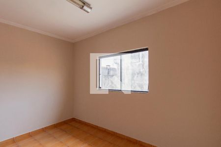 Quarto 1 de casa para alugar com 3 quartos, 100m² em Jardim Aricanduva, São Paulo