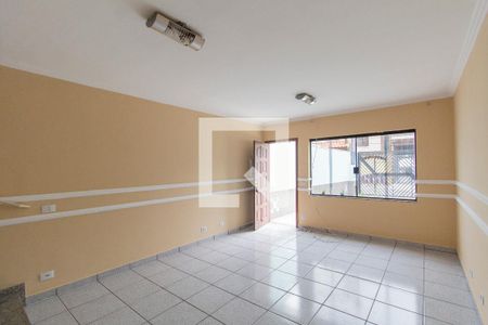 Casa para alugar com 100m², 3 quartos e 2 vagasSala