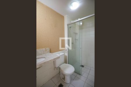 Apartamento para alugar com 63m², 2 quartos e 1 vaga Apartamento para alugar com 63m², 2 quartos e 1 vagaBanheiro da Suíte 2