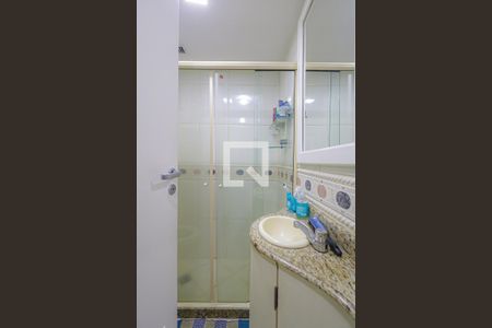 Apartamento à venda com 81m², 3 quartos e 1 vagaBanheiro Social