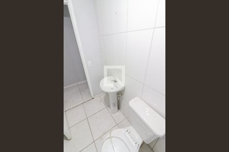 Banheiro de kitnet/studio para alugar com 1 quarto, 30m² em Jardim Lucia, São Paulo