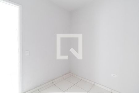 Quarto 1 de apartamento para alugar com 2 quartos, 30m² em Jardim Lucia, São Paulo