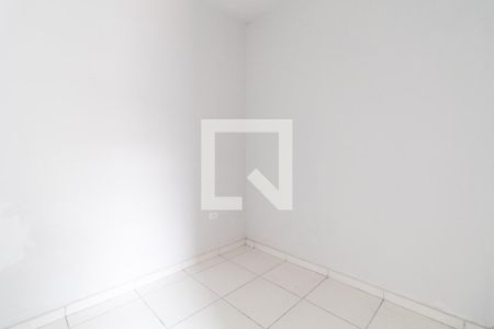 Quarto 2 de apartamento para alugar com 2 quartos, 30m² em Jardim Lucia, São Paulo