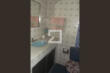 Casa à venda com 107m², 3 quartos e sem vagaBanheiro