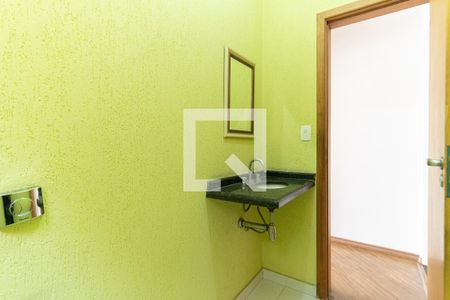 Lavabo de casa para alugar com 3 quartos, 230m² em Vila Brasílio Machado, São Paulo