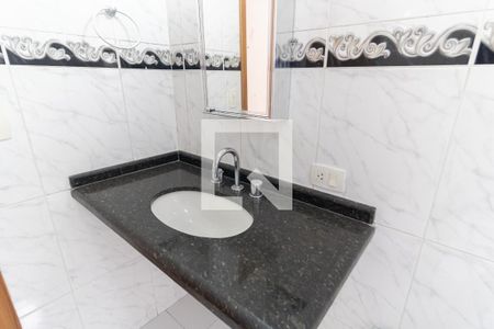 Casa para alugar com 230m², 3 quartos e 3 vagasBanheiro Social