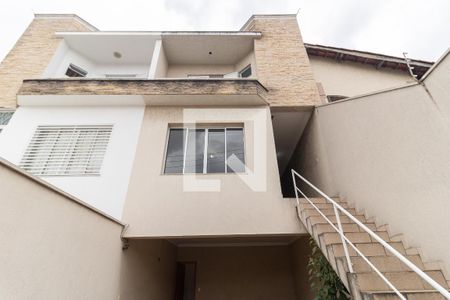 Casa para alugar com 230m², 3 quartos e 3 vagasFachada