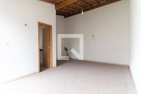 Casa para alugar com 230m², 3 quartos e 3 vagasQuintal Área Coberta