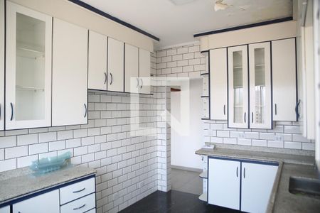 Apartamento para alugar com 155m², 3 quartos e sem vaga Apartamento para alugar com 155m², 3 quartos e sem vagaCozinha