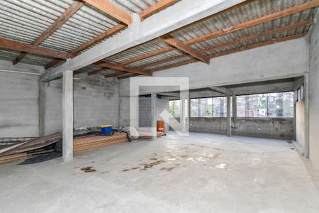 Casa para alugar com 200m², 2 quartos e 10 vagasEscada - Garagem