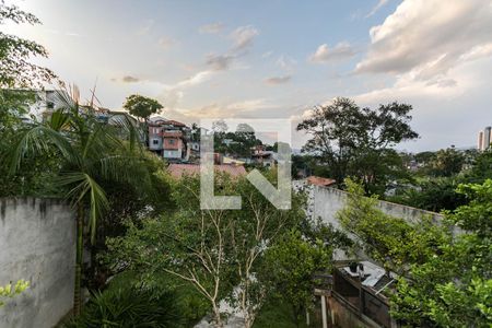 Casa para alugar com 200m², 2 quartos e 10 vagasVista - Sala