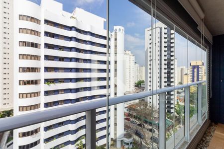 Varanda de kitnet/studio à venda com 1 quarto, 41m² em Indianópolis, São Paulo